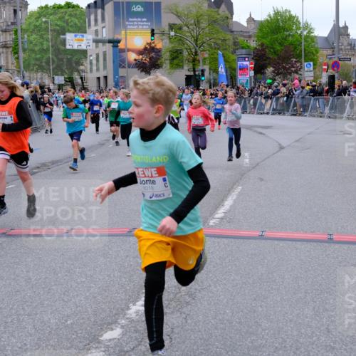 25.04.2026 - Das Zehntel Tim E. http://msf.ph/oto/9575121 25.04.2026 10:52:48 Ziel 5292, 5303, 5427, 5488, 5514, 5787, 5884, 5910, 5925, 5928, 6018, 6081, 6113, 6123, 6131, 6161, 6177, 6262, 6266, 6491, 6517, 6745, 6840, 6935, 6960, 7105, 7165, 7167, 7190, 7255, 7395, 7456, 7459, 7513, 7548, 7599, 7629, 7672, 7699, 7716, 7869, 7890, 7918 meine-sportfotos.de