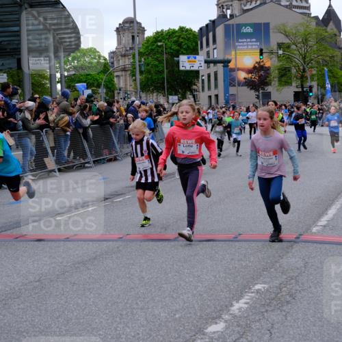 25.04.2026 - Das Zehntel Tim E. http://msf.ph/oto/9575126 25.04.2026 10:52:49 Ziel 5292, 5303, 5427, 5488, 5514, 5787, 5884, 5910, 5925, 5928, 6018, 6081, 6113, 6123, 6131, 6161, 6177, 6262, 6266, 6313, 6491, 6517, 6745, 6840, 7105, 7165, 7167, 7190, 7255, 7395, 7456, 7459, 7513, 7548, 7599, 7629, 7672, 7699, 7716, 7869, 7890, 7918 meine-sportfotos.de