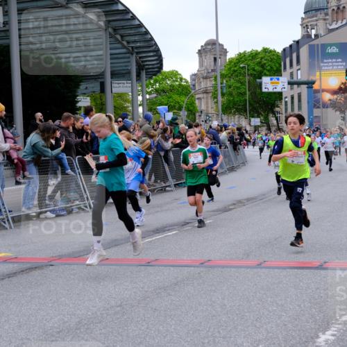 25.04.2026 - Das Zehntel Tim E. http://msf.ph/oto/9575137 25.04.2026 10:52:51 Ziel 5154, 5158, 5180, 5427, 5488, 5504, 5787, 5884, 5910, 5925, 5928, 6018, 6081, 6113, 6123, 6131, 6262, 6266, 6313, 6415, 6517, 6745, 6840, 7105, 7128, 7165, 7167, 7190, 7395, 7456, 7459, 7599, 7629, 7672, 7699, 7716, 7890 meine-sportfotos.de