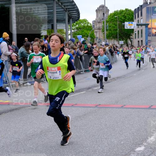 25.04.2026 - Das Zehntel Tim E. http://msf.ph/oto/9575143 25.04.2026 10:52:52 Ziel 5154, 5158, 5180, 5237, 5427, 5488, 5504, 5787, 5884, 5897, 5910, 5925, 5928, 6018, 6081, 6113, 6131, 6262, 6266, 6313, 6382, 6415, 6517, 6745, 7105, 7128, 7165, 7167, 7190, 7395, 7456, 7459, 7599, 7629, 7672, 7699, 7716 meine-sportfotos.de