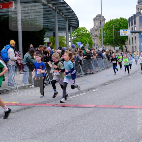 25.04.2026 - Das Zehntel Tim E. http://msf.ph/oto/9575145 25.04.2026 10:52:53 Ziel 5154, 5158, 5180, 5237, 5427, 5488, 5504, 5787, 5884, 5897, 5898, 5910, 5925, 5928, 6018, 6081, 6113, 6262, 6266, 6313, 6382, 6415, 6745, 7105, 7128, 7165, 7167, 7190, 7395, 7456, 7459, 7599, 7629, 7699, 7716, 7750 meine-sportfotos.de