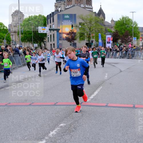 25.04.2026 - Das Zehntel Tim E. http://msf.ph/oto/9575150 25.04.2026 10:52:54 Ziel 5109, 5154, 5158, 5180, 5237, 5427, 5488, 5504, 5787, 5884, 5897, 5898, 5910, 5925, 5928, 6018, 6081, 6262, 6266, 6313, 6382, 6415, 6745, 7128, 7165, 7167, 7190, 7395, 7456, 7459, 7699, 7716, 7750 meine-sportfotos.de