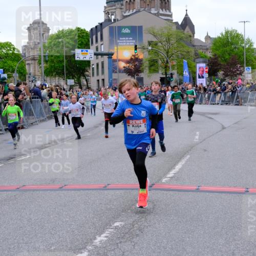 25.04.2026 - Das Zehntel Tim E. http://msf.ph/oto/9575151 25.04.2026 10:52:54 Ziel 5109, 5154, 5158, 5180, 5237, 5427, 5488, 5504, 5787, 5884, 5897, 5898, 5910, 5925, 5928, 6018, 6081, 6262, 6266, 6313, 6382, 6415, 6745, 7128, 7165, 7167, 7190, 7395, 7456, 7459, 7699, 7716, 7750 meine-sportfotos.de