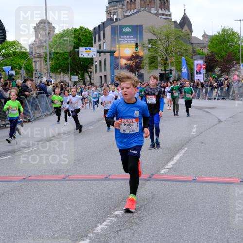 25.04.2026 - Das Zehntel Tim E. http://msf.ph/oto/9575152 25.04.2026 10:52:54 Ziel 5109, 5154, 5158, 5180, 5237, 5427, 5488, 5504, 5787, 5884, 5897, 5898, 5910, 5925, 5928, 6018, 6081, 6262, 6266, 6313, 6382, 6415, 6745, 7128, 7165, 7167, 7190, 7395, 7456, 7459, 7699, 7716, 7750 meine-sportfotos.de