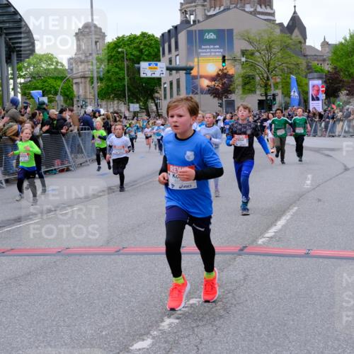 25.04.2026 - Das Zehntel Tim E. http://msf.ph/oto/9575154 25.04.2026 10:52:54 Ziel 5109, 5154, 5158, 5180, 5237, 5427, 5488, 5504, 5787, 5884, 5897, 5898, 5910, 5925, 5928, 6018, 6081, 6262, 6266, 6313, 6382, 6415, 6745, 7128, 7165, 7167, 7190, 7395, 7456, 7459, 7699, 7716, 7750 meine-sportfotos.de