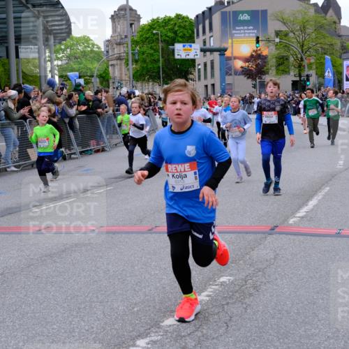25.04.2026 - Das Zehntel Tim E. http://msf.ph/oto/9575156 25.04.2026 10:52:55 Ziel 5109, 5154, 5158, 5180, 5237, 5427, 5488, 5504, 5695, 5787, 5884, 5897, 5898, 5910, 5925, 5928, 6081, 6262, 6266, 6313, 6382, 6415, 6745, 7128, 7187, 7190, 7395, 7456, 7459, 7699, 7716, 7750, 7950, 7986 meine-sportfotos.de