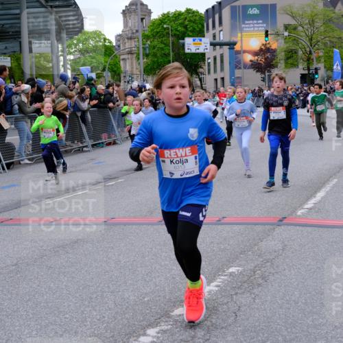 25.04.2026 - Das Zehntel Tim E. http://msf.ph/oto/9575157 25.04.2026 10:52:55 Ziel 5109, 5154, 5158, 5180, 5237, 5427, 5488, 5504, 5695, 5787, 5884, 5897, 5898, 5910, 5925, 5928, 6081, 6262, 6266, 6313, 6382, 6415, 6745, 7128, 7187, 7190, 7395, 7456, 7459, 7699, 7716, 7750, 7950, 7986 meine-sportfotos.de