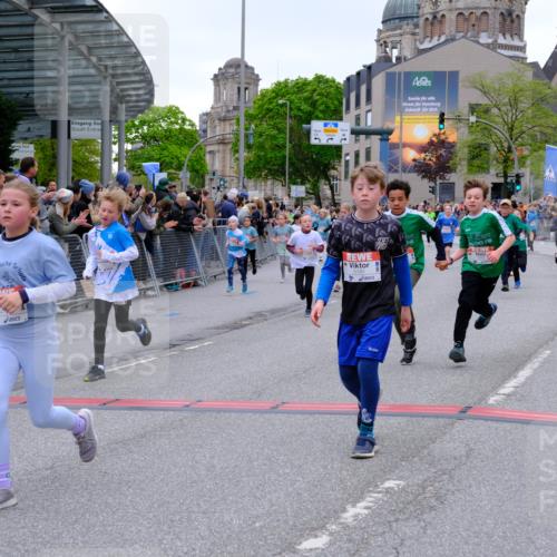 25.04.2026 - Das Zehntel Tim E. http://msf.ph/oto/9575171 25.04.2026 10:52:57 Ziel 5063, 5109, 5154, 5158, 5180, 5237, 5427, 5488, 5504, 5695, 5775, 5787, 5884, 5897, 5898, 5910, 5928, 6081, 6145, 6313, 6321, 6382, 6415, 6745, 7128, 7187, 7190, 7456, 7459, 7512, 7533, 7716, 7750, 7950, 7986 meine-sportfotos.de