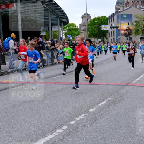 25.04.2026 - Das Zehntel Tim E. http://msf.ph/oto/9575197 25.04.2026 10:53:03 Ziel 5063, 5109, 5154, 5158, 5180, 5237, 5504, 5695, 5775, 5779, 5785, 5825, 5897, 5898, 6071, 6072, 6135, 6145, 6321, 6340, 6382, 6415, 6528, 6922, 7114, 7127, 7160, 7170, 7187, 7504, 7512, 7533, 7550, 7733, 7750, 7950, 7986 meine-sportfotos.de
