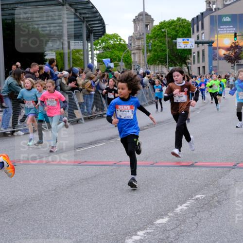 25.04.2026 - Das Zehntel Tim E. http://msf.ph/oto/9575199 25.04.2026 10:53:04 Ziel 5063, 5109, 5237, 5695, 5775, 5779, 5785, 5819, 5825, 5897, 5898, 6071, 6072, 6135, 6145, 6321, 6340, 6382, 6528, 6922, 7114, 7127, 7160, 7170, 7187, 7229, 7243, 7504, 7512, 7533, 7550, 7733, 7750, 7950, 7986 meine-sportfotos.de