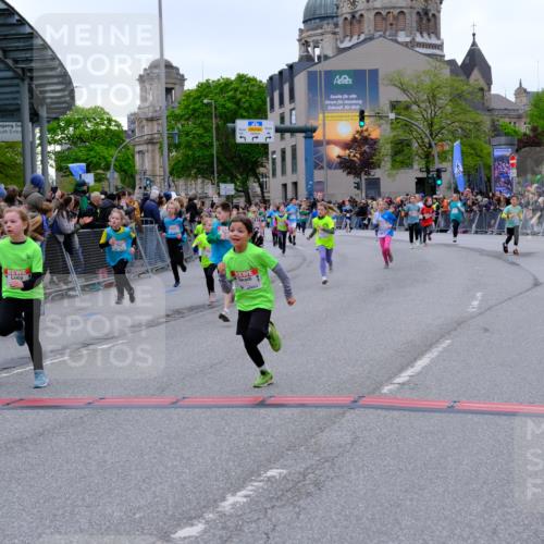 25.04.2026 - Das Zehntel Tim E. http://msf.ph/oto/9575214 25.04.2026 10:53:07 Ziel 5063, 5365, 5695, 5775, 5779, 5785, 5807, 5819, 5825, 5999, 6050, 6071, 6072, 6135, 6145, 6321, 6340, 6528, 6922, 7114, 7127, 7160, 7170, 7187, 7229, 7243, 7248, 7424, 7504, 7512, 7533, 7550, 7733, 7735, 7950, 7986 meine-sportfotos.de