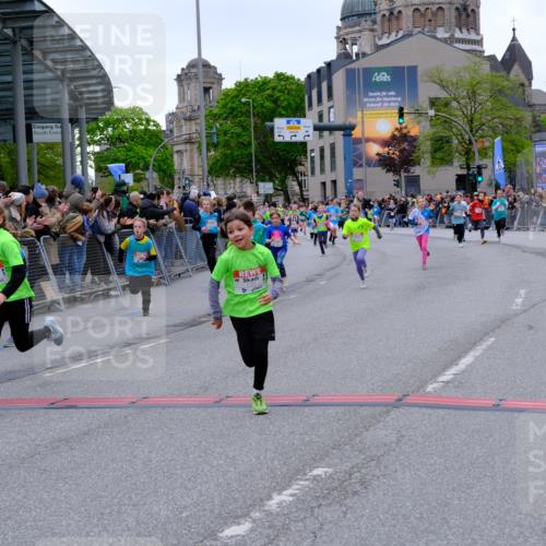 25.04.2026 - Das Zehntel Tim E. http://msf.ph/oto/9575216 25.04.2026 10:53:07 Ziel 5063, 5365, 5695, 5775, 5779, 5785, 5807, 5819, 5825, 5999, 6050, 6071, 6072, 6135, 6145, 6321, 6340, 6528, 6922, 7114, 7127, 7160, 7170, 7187, 7229, 7243, 7248, 7424, 7504, 7512, 7533, 7550, 7733, 7735, 7950, 7986 meine-sportfotos.de