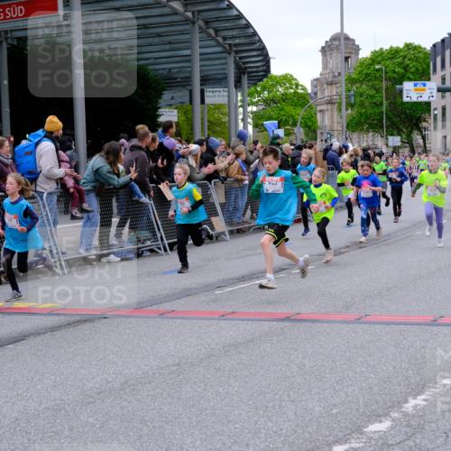 25.04.2026 - Das Zehntel Tim E. http://msf.ph/oto/9575222 25.04.2026 10:53:08 Ziel 5063, 5294, 5365, 5452, 5775, 5779, 5785, 5807, 5819, 5825, 5906, 5999, 6050, 6071, 6072, 6079, 6135, 6145, 6321, 6340, 6528, 6922, 7114, 7127, 7160, 7170, 7229, 7243, 7248, 7424, 7504, 7512, 7533, 7550, 7596, 7733, 7735, 8033 meine-sportfotos.de