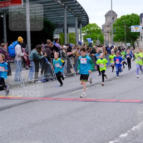 25.04.2026 - Das Zehntel Tim E. http://msf.ph/oto/9575223 25.04.2026 10:53:08 Ziel 5063, 5294, 5365, 5452, 5775, 5779, 5785, 5807, 5819, 5825, 5906, 5999, 6050, 6071, 6072, 6079, 6135, 6145, 6321, 6340, 6528, 6922, 7114, 7127, 7160, 7170, 7229, 7243, 7248, 7424, 7504, 7512, 7533, 7550, 7596, 7733, 7735, 8033 meine-sportfotos.de