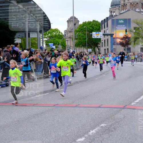 25.04.2026 - Das Zehntel Tim E. http://msf.ph/oto/9575229 25.04.2026 10:53:09 Ziel 5063, 5294, 5365, 5452, 5779, 5785, 5807, 5819, 5825, 5906, 5999, 6050, 6071, 6072, 6079, 6135, 6145, 6321, 6340, 6528, 6868, 6922, 7114, 7127, 7160, 7170, 7229, 7243, 7248, 7424, 7504, 7550, 7596, 7733, 7735, 8033 meine-sportfotos.de