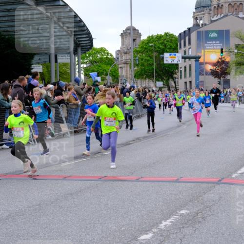 25.04.2026 - Das Zehntel Tim E. http://msf.ph/oto/9575230 25.04.2026 10:53:09 Ziel 5063, 5294, 5365, 5452, 5779, 5785, 5807, 5819, 5825, 5906, 5999, 6050, 6071, 6072, 6079, 6135, 6145, 6321, 6340, 6528, 6868, 6922, 7114, 7127, 7160, 7170, 7229, 7243, 7248, 7424, 7504, 7550, 7596, 7733, 7735, 8033 meine-sportfotos.de