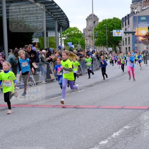 25.04.2026 - Das Zehntel Tim E. http://msf.ph/oto/9575232 25.04.2026 10:53:09 Ziel 5063, 5294, 5365, 5452, 5779, 5785, 5807, 5819, 5825, 5906, 5999, 6050, 6071, 6072, 6079, 6135, 6145, 6321, 6340, 6528, 6868, 6922, 7114, 7127, 7160, 7170, 7229, 7243, 7248, 7424, 7504, 7550, 7596, 7733, 7735, 8033 meine-sportfotos.de