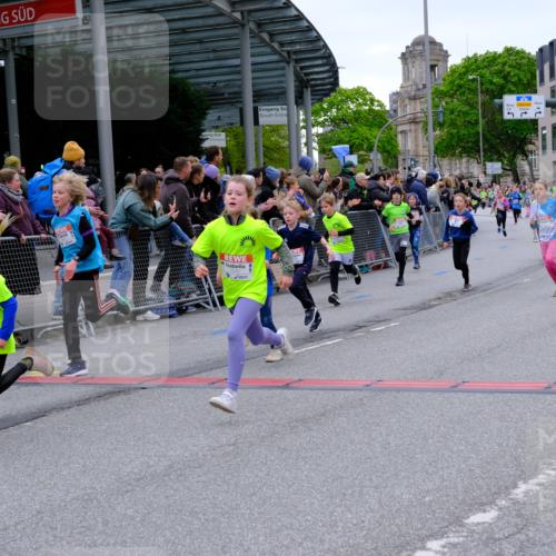 25.04.2026 - Das Zehntel Tim E. http://msf.ph/oto/9575235 25.04.2026 10:53:09 Ziel 5063, 5294, 5365, 5452, 5779, 5785, 5807, 5819, 5825, 5906, 5999, 6050, 6071, 6072, 6079, 6135, 6145, 6321, 6340, 6528, 6868, 6922, 7114, 7127, 7160, 7170, 7229, 7243, 7248, 7424, 7504, 7550, 7596, 7733, 7735, 8033 meine-sportfotos.de