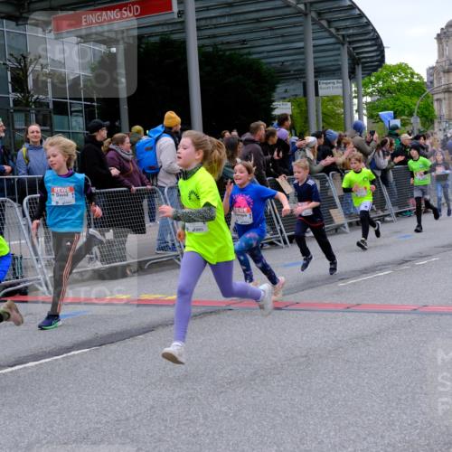 25.04.2026 - Das Zehntel Tim E. http://msf.ph/oto/9575238 25.04.2026 10:53:10 Ziel 5066, 5294, 5365, 5452, 5779, 5785, 5807, 5819, 5825, 5906, 5999, 6050, 6071, 6072, 6073, 6079, 6135, 6340, 6528, 6534, 6535, 6868, 6922, 7114, 7127, 7160, 7170, 7229, 7243, 7248, 7424, 7504, 7550, 7596, 7733, 7735, 8033 meine-sportfotos.de