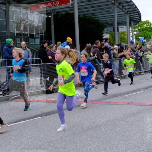 25.04.2026 - Das Zehntel Tim E. http://msf.ph/oto/9575239 25.04.2026 10:53:10 Ziel 5066, 5294, 5365, 5452, 5779, 5785, 5807, 5819, 5825, 5906, 5999, 6050, 6071, 6072, 6073, 6079, 6135, 6340, 6528, 6534, 6535, 6868, 6922, 7114, 7127, 7160, 7170, 7229, 7243, 7248, 7424, 7504, 7550, 7596, 7733, 7735, 8033 meine-sportfotos.de