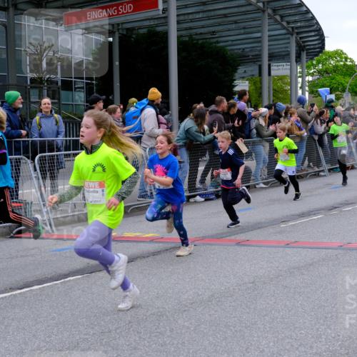 25.04.2026 - Das Zehntel Tim E. http://msf.ph/oto/9575240 25.04.2026 10:53:10 Ziel 5066, 5294, 5365, 5452, 5779, 5785, 5807, 5819, 5825, 5906, 5999, 6050, 6071, 6072, 6073, 6079, 6135, 6340, 6528, 6534, 6535, 6868, 6922, 7114, 7127, 7160, 7170, 7229, 7243, 7248, 7424, 7504, 7550, 7596, 7733, 7735, 8033 meine-sportfotos.de