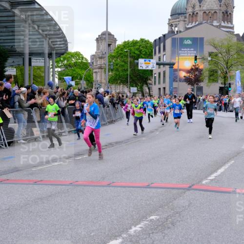 25.04.2026 - Das Zehntel Tim E. http://msf.ph/oto/9575241 25.04.2026 10:53:11 Ziel 5066, 5294, 5365, 5452, 5779, 5785, 5807, 5819, 5825, 5906, 5999, 6050, 6071, 6072, 6073, 6079, 6340, 6528, 6534, 6535, 6868, 6922, 7114, 7127, 7170, 7229, 7243, 7248, 7424, 7504, 7550, 7596, 7735, 8033 meine-sportfotos.de