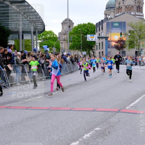 25.04.2026 - Das Zehntel Tim E. http://msf.ph/oto/9575242 25.04.2026 10:53:11 Ziel 5066, 5294, 5365, 5452, 5779, 5785, 5807, 5819, 5825, 5906, 5999, 6050, 6071, 6072, 6073, 6079, 6340, 6528, 6534, 6535, 6868, 6922, 7114, 7127, 7170, 7229, 7243, 7248, 7424, 7504, 7550, 7596, 7735, 8033 meine-sportfotos.de