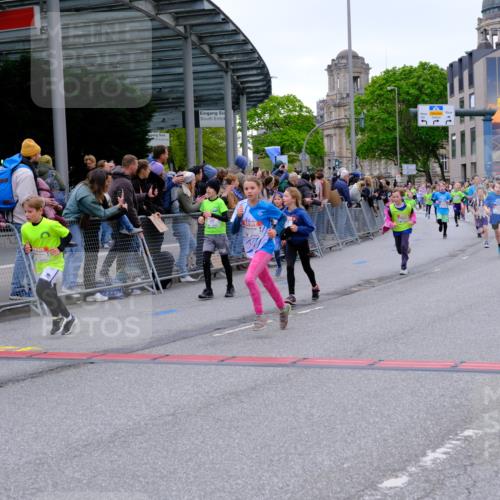 25.04.2026 - Das Zehntel Tim E. http://msf.ph/oto/9575245 25.04.2026 10:53:11 Ziel 5066, 5294, 5365, 5452, 5779, 5785, 5807, 5819, 5825, 5906, 5999, 6050, 6071, 6072, 6073, 6079, 6340, 6528, 6534, 6535, 6868, 6922, 7114, 7127, 7170, 7229, 7243, 7248, 7424, 7504, 7550, 7596, 7735, 8033 meine-sportfotos.de