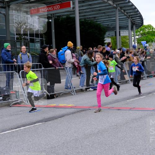 25.04.2026 - Das Zehntel Tim E. http://msf.ph/oto/9575250 25.04.2026 10:53:11 Ziel 5066, 5294, 5365, 5452, 5779, 5785, 5807, 5819, 5825, 5906, 5999, 6050, 6071, 6072, 6073, 6079, 6340, 6528, 6534, 6535, 6868, 6922, 7114, 7127, 7170, 7229, 7243, 7248, 7424, 7504, 7550, 7596, 7735, 8033 meine-sportfotos.de