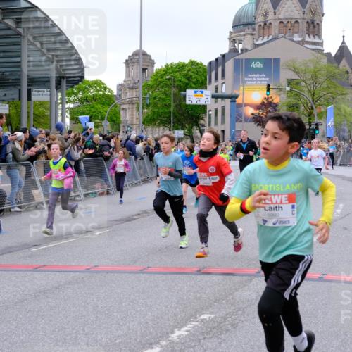 25.04.2026 - Das Zehntel Tim E. http://msf.ph/oto/9575257 25.04.2026 10:53:13 Ziel 5066, 5289, 5294, 5365, 5452, 5779, 5785, 5807, 5819, 5906, 5999, 6050, 6073, 6079, 6534, 6535, 6868, 6922, 6941, 6955, 7114, 7127, 7170, 7229, 7243, 7248, 7424, 7596, 7735, 8033 meine-sportfotos.de
