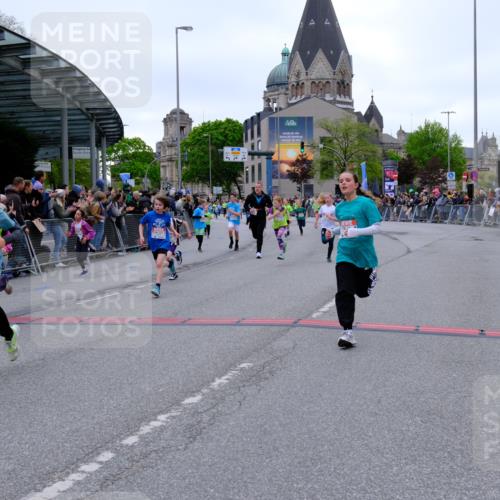25.04.2026 - Das Zehntel Tim E. http://msf.ph/oto/9575260 25.04.2026 10:53:14 Ziel 5066, 5289, 5294, 5365, 5452, 5779, 5785, 5807, 5819, 5906, 5999, 6050, 6073, 6079, 6534, 6535, 6868, 6941, 6955, 7114, 7127, 7223, 7229, 7243, 7248, 7306, 7424, 7596, 7735, 7860, 8033 meine-sportfotos.de