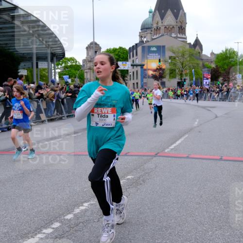 25.04.2026 - Das Zehntel Tim E. http://msf.ph/oto/9575262 25.04.2026 10:53:14 Ziel 5066, 5289, 5294, 5365, 5452, 5779, 5785, 5807, 5819, 5906, 5999, 6050, 6073, 6079, 6534, 6535, 6868, 6941, 6955, 7114, 7127, 7223, 7229, 7243, 7248, 7306, 7424, 7596, 7735, 7860, 8033 meine-sportfotos.de