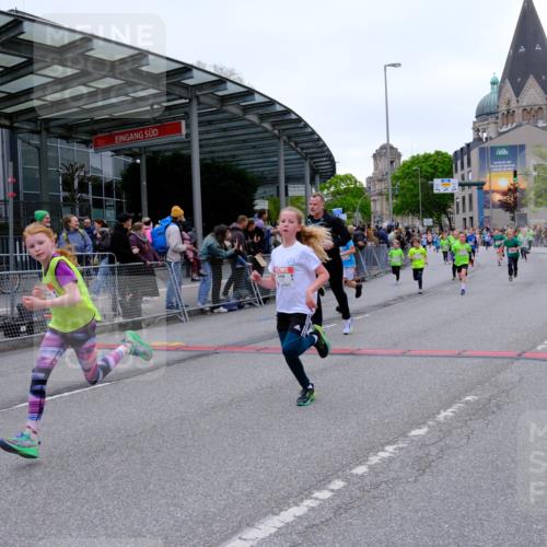 25.04.2026 - Das Zehntel Tim E. http://msf.ph/oto/9575265 25.04.2026 10:53:16 Ziel 5066, 5260, 5289, 5294, 5365, 5452, 5807, 5819, 5906, 5999, 6050, 6073, 6079, 6365, 6534, 6535, 6868, 6941, 6955, 7223, 7229, 7243, 7248, 7306, 7424, 7596, 7735, 7860, 7916, 8033 meine-sportfotos.de