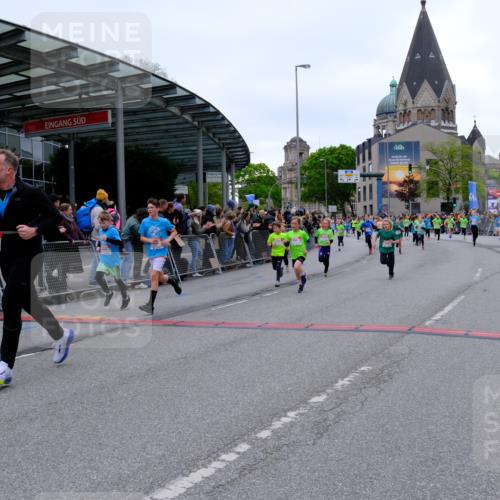 25.04.2026 - Das Zehntel Tim E. http://msf.ph/oto/9575270 25.04.2026 10:53:17 Ziel 5066, 5260, 5289, 5294, 5365, 5452, 5807, 5906, 5999, 6050, 6053, 6073, 6079, 6365, 6534, 6535, 6868, 6941, 6955, 7223, 7248, 7306, 7424, 7596, 7735, 7860, 7916, 8033 meine-sportfotos.de