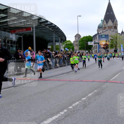 25.04.2026 - Das Zehntel Tim E. http://msf.ph/oto/9575271 25.04.2026 10:53:17 Ziel 5066, 5260, 5289, 5294, 5365, 5452, 5807, 5906, 5999, 6050, 6053, 6073, 6079, 6365, 6534, 6535, 6868, 6941, 6955, 7223, 7248, 7306, 7424, 7596, 7735, 7860, 7916, 8033 meine-sportfotos.de