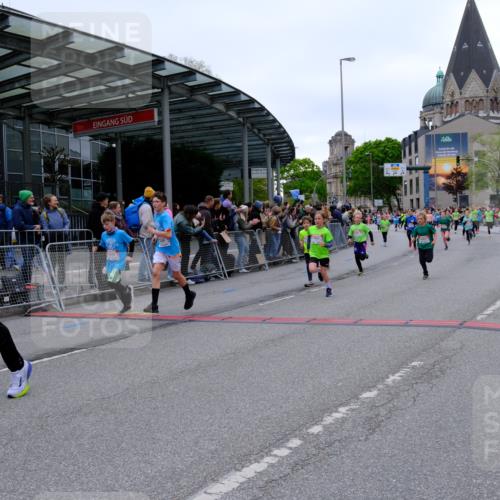 25.04.2026 - Das Zehntel Tim E. http://msf.ph/oto/9575273 25.04.2026 10:53:17 Ziel 5066, 5260, 5289, 5294, 5365, 5452, 5807, 5906, 5999, 6050, 6053, 6073, 6079, 6365, 6534, 6535, 6868, 6941, 6955, 7223, 7248, 7306, 7424, 7596, 7735, 7860, 7916, 8033 meine-sportfotos.de