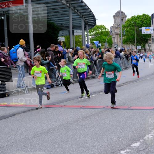 25.04.2026 - Das Zehntel Tim E. http://msf.ph/oto/9575277 25.04.2026 10:53:19 Ziel 5066, 5249, 5260, 5289, 5294, 5365, 5452, 5906, 6008, 6053, 6073, 6079, 6365, 6534, 6535, 6868, 6928, 6941, 6955, 7091, 7093, 7109, 7166, 7168, 7223, 7306, 7596, 7860, 7881, 7916, 8033 meine-sportfotos.de