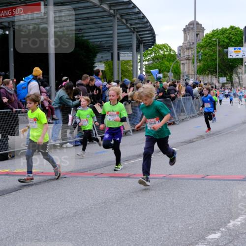 25.04.2026 - Das Zehntel Tim E. http://msf.ph/oto/9575279 25.04.2026 10:53:19 Ziel 5066, 5249, 5260, 5289, 5294, 5365, 5452, 5906, 6008, 6053, 6073, 6079, 6365, 6534, 6535, 6868, 6928, 6941, 6955, 7091, 7093, 7109, 7166, 7168, 7223, 7306, 7596, 7860, 7881, 7916, 8033 meine-sportfotos.de