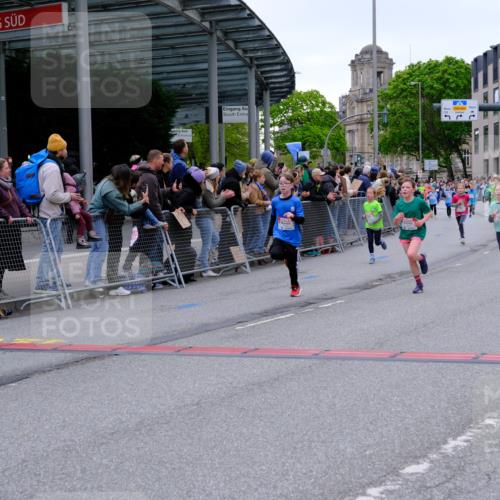 25.04.2026 - Das Zehntel Tim E. http://msf.ph/oto/9575285 25.04.2026 10:53:20 Ziel 5066, 5249, 5260, 5289, 5294, 5452, 5570, 5710, 5906, 6008, 6053, 6073, 6079, 6365, 6534, 6535, 6868, 6928, 6941, 6955, 7091, 7093, 7109, 7166, 7168, 7223, 7306, 7596, 7829, 7860, 7881, 7916, 8033 meine-sportfotos.de