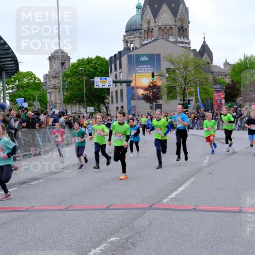 25.04.2026 - Das Zehntel Tim E. http://msf.ph/oto/9575293 25.04.2026 10:53:22 Ziel 5066, 5249, 5260, 5275, 5289, 5570, 5710, 5829, 6008, 6053, 6073, 6365, 6534, 6535, 6750, 6928, 6941, 6955, 7091, 7093, 7109, 7166, 7168, 7223, 7306, 7312, 7829, 7860, 7881, 7916 meine-sportfotos.de