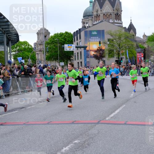 25.04.2026 - Das Zehntel Tim E. http://msf.ph/oto/9575295 25.04.2026 10:53:22 Ziel 5066, 5249, 5260, 5275, 5289, 5570, 5710, 5829, 6008, 6053, 6073, 6365, 6534, 6535, 6750, 6928, 6941, 6955, 7091, 7093, 7109, 7166, 7168, 7223, 7306, 7312, 7829, 7860, 7881, 7916 meine-sportfotos.de