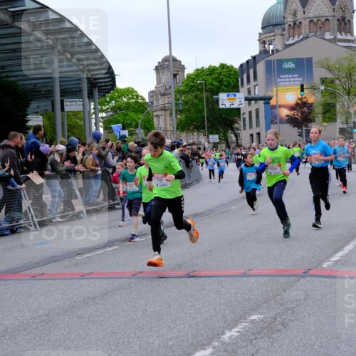 25.04.2026 - Das Zehntel Tim E. http://msf.ph/oto/9575301 25.04.2026 10:53:23 Ziel 5249, 5260, 5275, 5289, 5570, 5710, 5829, 6008, 6053, 6365, 6744, 6750, 6928, 6941, 6955, 7091, 7093, 7109, 7166, 7168, 7223, 7306, 7312, 7829, 7860, 7881, 7916 meine-sportfotos.de