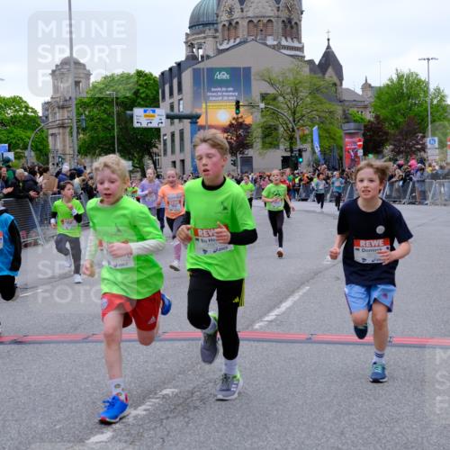 25.04.2026 - Das Zehntel Tim E. http://msf.ph/oto/9575324 25.04.2026 10:53:25 Ziel 5249, 5259, 5260, 5275, 5289, 5570, 5710, 5829, 6008, 6053, 6365, 6744, 6750, 6928, 7091, 7093, 7109, 7166, 7168, 7223, 7306, 7312, 7641, 7652, 7678, 7829, 7860, 7881, 7916 meine-sportfotos.de