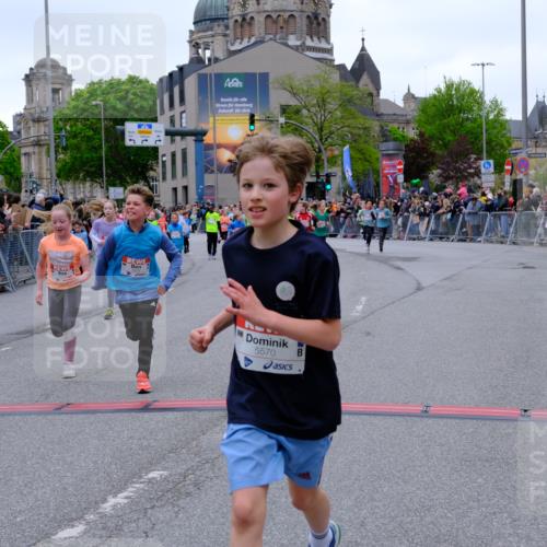 25.04.2026 - Das Zehntel Tim E. http://msf.ph/oto/9575327 25.04.2026 10:53:26 Ziel 5249, 5259, 5260, 5275, 5570, 5701, 5710, 5829, 6008, 6053, 6212, 6365, 6450, 6744, 6750, 6928, 7091, 7093, 7109, 7166, 7168, 7223, 7306, 7312, 7340, 7641, 7652, 7678, 7829, 7860, 7881, 7916 meine-sportfotos.de