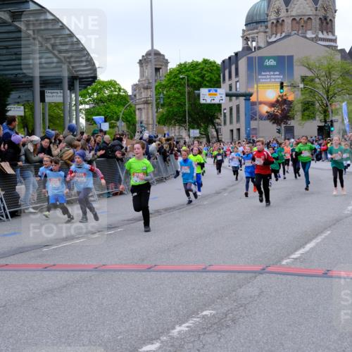 25.04.2026 - Das Zehntel Tim E. http://msf.ph/oto/9575337 25.04.2026 10:53:28 Ziel 5249, 5259, 5275, 5570, 5701, 5710, 5829, 6008, 6051, 6053, 6212, 6311, 6365, 6450, 6744, 6750, 6763, 6928, 7091, 7093, 7106, 7109, 7166, 7168, 7247, 7312, 7340, 7540, 7544, 7641, 7652, 7678, 7829, 7839, 7881, 7889, 7896, 7916, 7917, 8049 meine-sportfotos.de