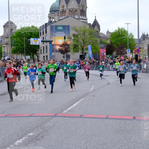 25.04.2026 - Das Zehntel Tim E. http://msf.ph/oto/9575345 25.04.2026 10:53:30 Ziel 5173, 5249, 5259, 5275, 5278, 5279, 5570, 5701, 5710, 5829, 6008, 6051, 6212, 6229, 6311, 6450, 6744, 6750, 6763, 6928, 7091, 7093, 7106, 7109, 7166, 7168, 7247, 7312, 7340, 7540, 7544, 7641, 7652, 7678, 7703, 7829, 7839, 7881, 7889, 7896, 7917, 8049 meine-sportfotos.de