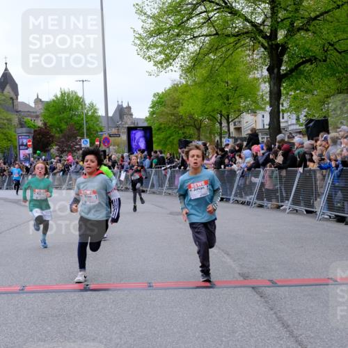 25.04.2026 - Das Zehntel Tim E. http://msf.ph/oto/9575355 25.04.2026 10:53:32 Ziel 5173, 5259, 5269, 5275, 5278, 5279, 5529, 5570, 5701, 5710, 5795, 5829, 6051, 6212, 6229, 6237, 6311, 6450, 6744, 6750, 6763, 7106, 7247, 7312, 7340, 7387, 7540, 7544, 7641, 7652, 7678, 7703, 7829, 7839, 7889, 7896, 7917, 8049 meine-sportfotos.de