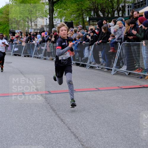 25.04.2026 - Das Zehntel Tim E. http://msf.ph/oto/9575364 25.04.2026 10:53:35 Ziel 5165, 5173, 5259, 5269, 5278, 5279, 5317, 5318, 5324, 5529, 5701, 5795, 6051, 6106, 6212, 6229, 6231, 6237, 6311, 6363, 6450, 6744, 6763, 6912, 7106, 7181, 7185, 7191, 7245, 7247, 7340, 7387, 7540, 7544, 7641, 7652, 7678, 7703, 7839, 7889, 7896, 7917, 8049 meine-sportfotos.de