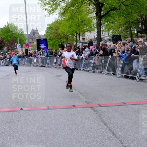 25.04.2026 - Das Zehntel Tim E. http://msf.ph/oto/9575367 25.04.2026 10:53:36 Ziel 5165, 5173, 5259, 5269, 5278, 5279, 5317, 5318, 5324, 5529, 5701, 5795, 6028, 6051, 6106, 6212, 6229, 6231, 6237, 6311, 6363, 6450, 6763, 6912, 7106, 7181, 7185, 7191, 7245, 7247, 7340, 7387, 7540, 7544, 7641, 7652, 7678, 7703, 7839, 7885, 7889, 7896, 7899, 7917, 8048, 8049, 8059 meine-sportfotos.de