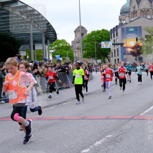 25.04.2026 - Das Zehntel Tim E. http://msf.ph/oto/9575377 25.04.2026 10:53:38 Ziel 5165, 5173, 5269, 5278, 5279, 5317, 5318, 5324, 5529, 5701, 5795, 6028, 6051, 6106, 6166, 6212, 6229, 6231, 6237, 6244, 6311, 6363, 6450, 6763, 6912, 6926, 7106, 7181, 7185, 7191, 7245, 7247, 7340, 7387, 7540, 7544, 7703, 7839, 7885, 7889, 7896, 7899, 7917, 8048, 8049, 8059 meine-sportfotos.de